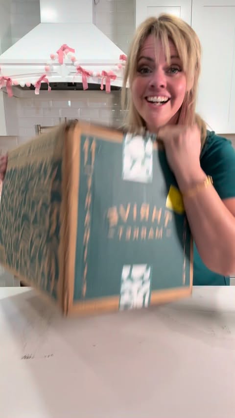 Instagram post by @eggsandbunnies for Thrive Market. Caption reads: @thrivemarket has become one of my favorite [...].