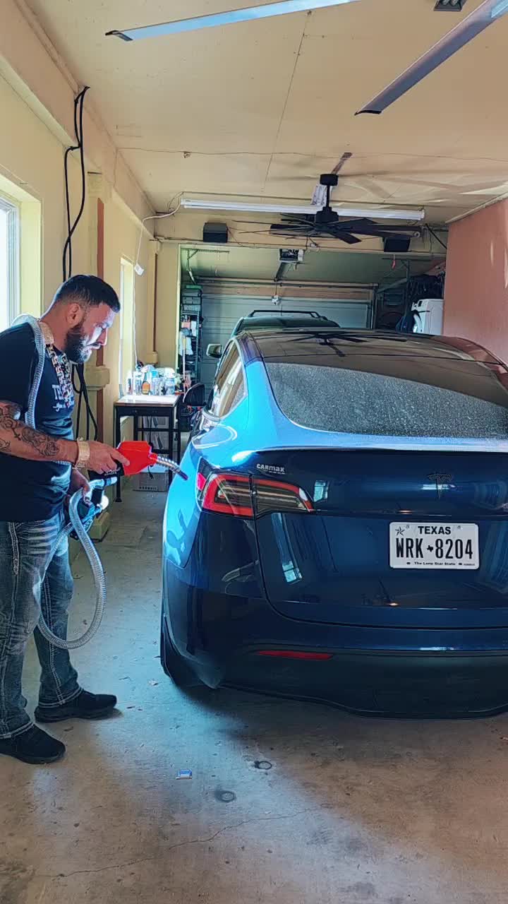 TikTok post by @ljhasbunjr for Seesii. Caption reads: [...] #bestseller @SEESII Tools.