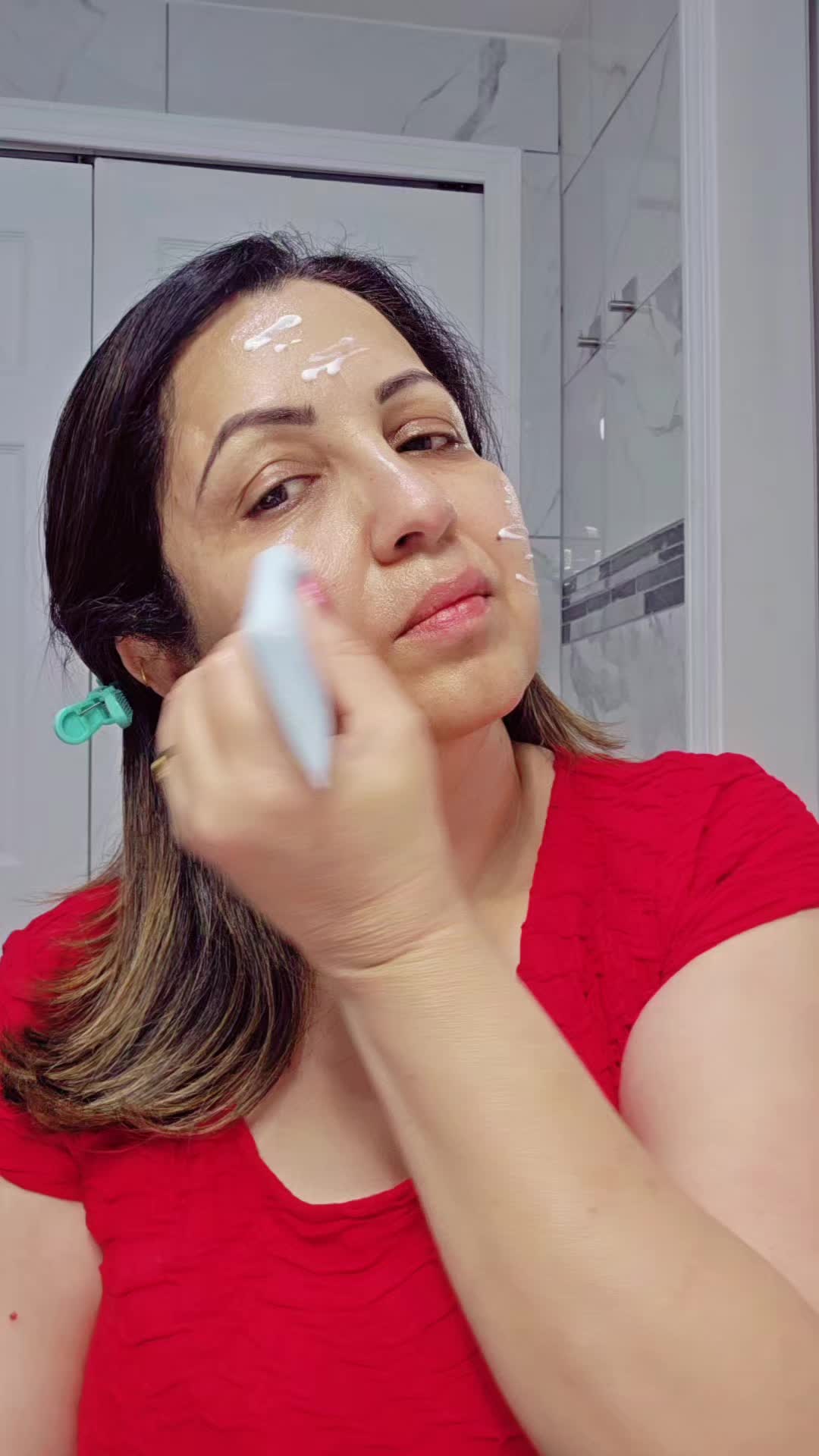 TikTok post by @itsshellyjee for Physicians Formula. Caption reads: [...] @urban decay Contour @Physicians Formula....