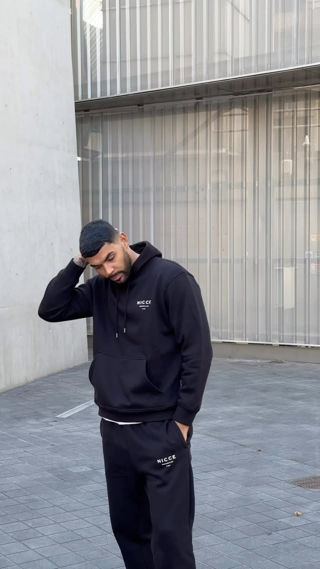 Instagram post by @leetayylor for NICCE. Caption reads: @jdsports @nicce fits always hit hard AD.