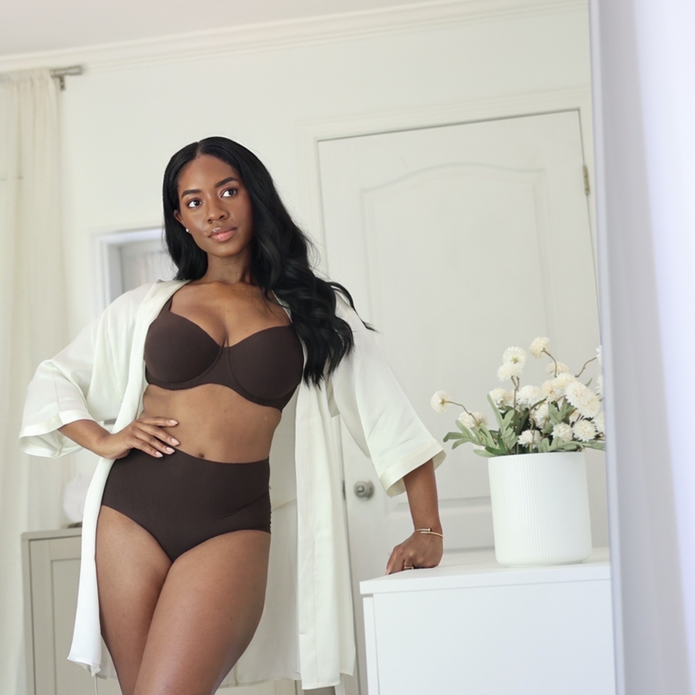 Instagram post by @octaviab__ for Intimissimi. Caption reads: [...] 🤍 I’ve been loving the new @Intimissimi....