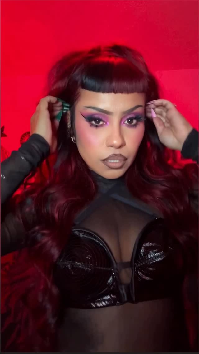 Instagram post by @andreadreaam for Arctic Fox Hair Color. Caption reads: I know y’all can relate😜 @arcticfoxhaircolor....