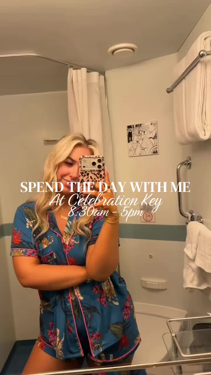 TikTok post by @jelkins_12 for Hey Hottie. Caption reads: [...] my favorite tanning oil @Hey Hottie....