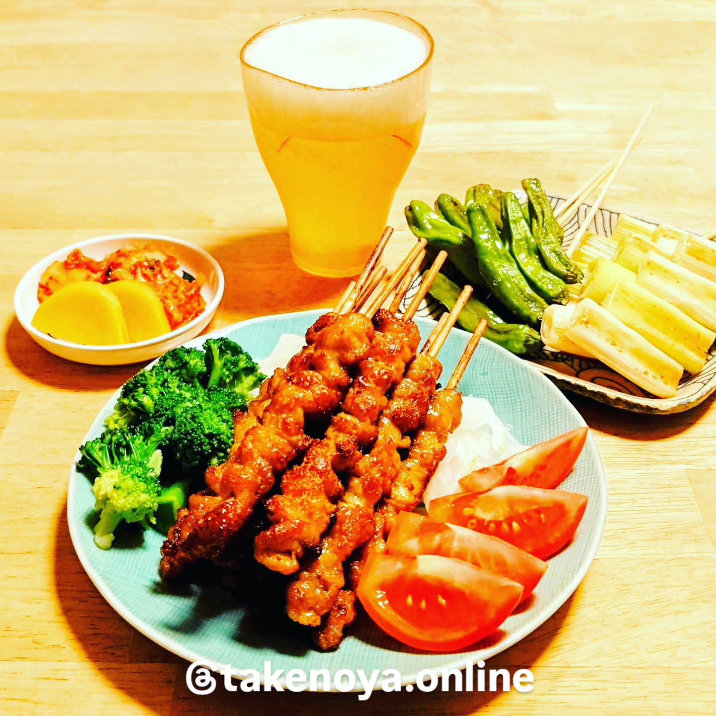 Instagram post by @hirotsugu.yoshida for Takenoya. Caption reads: #焼き鳥 が嫌いな人いないと思う #竹乃屋 #ぐるぐるとりかわ カリカリもちもちで#ビール....