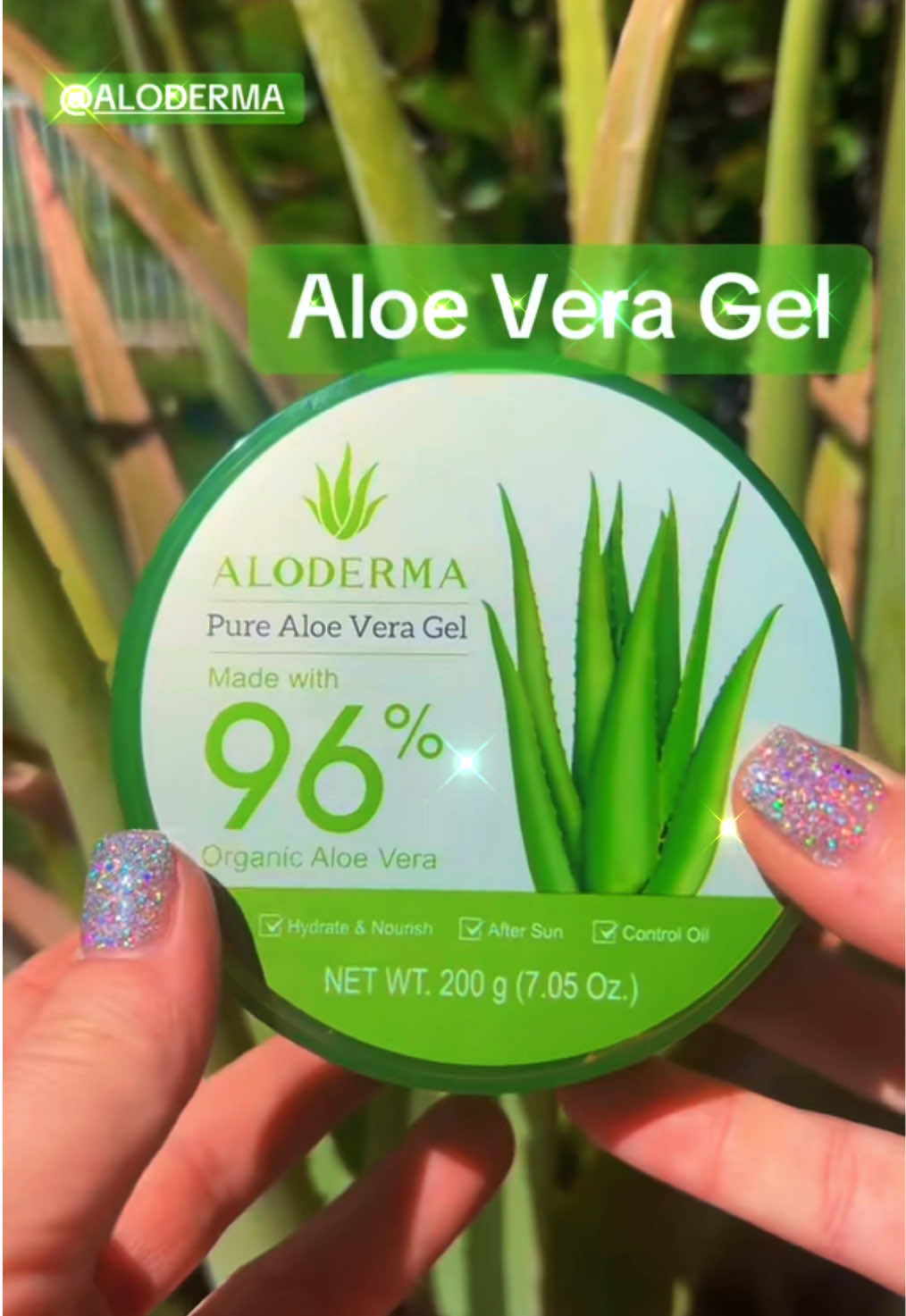TikTok post by @mollyyy_555 for ALODERMA. Caption reads: @ALODERMA #aloe #aloevera #summer #summervibes....