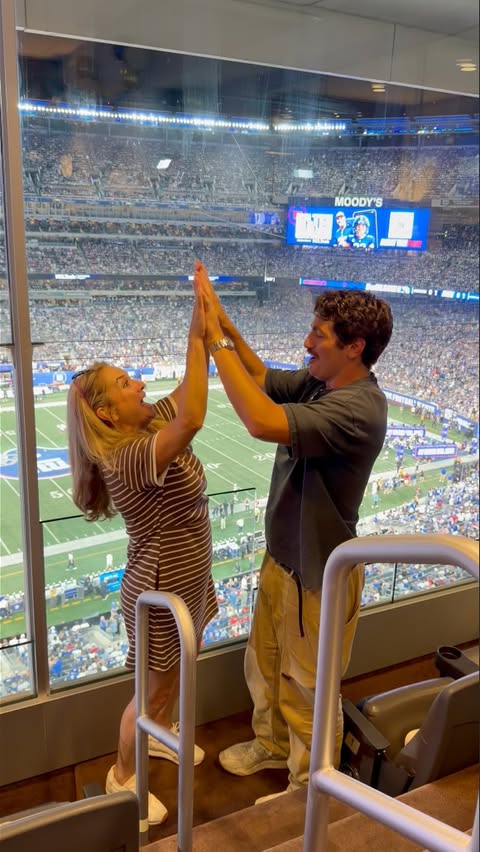 Instagram post by @crustbycarson for Hellmann’s Mayonnaise. Caption reads: [...] YOUR MOM TO A GIANTS GAME?....