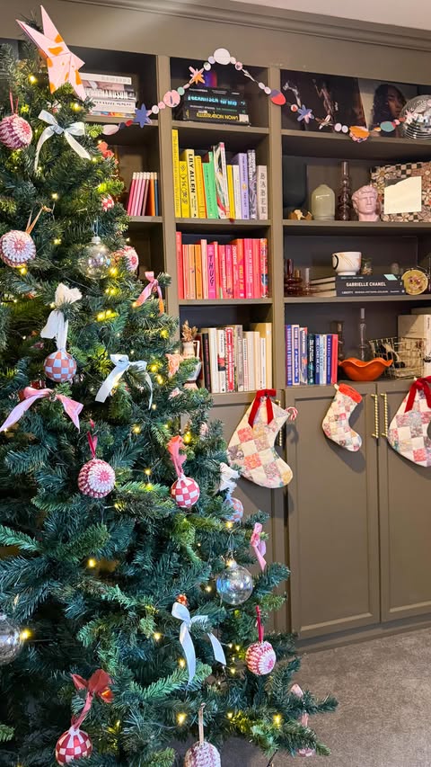 Instagram post by @nerrisapratt for Purdy & Figg. Caption reads: ad ~ Christmas reset mode: ON! 🎄✔️

This weekend,....