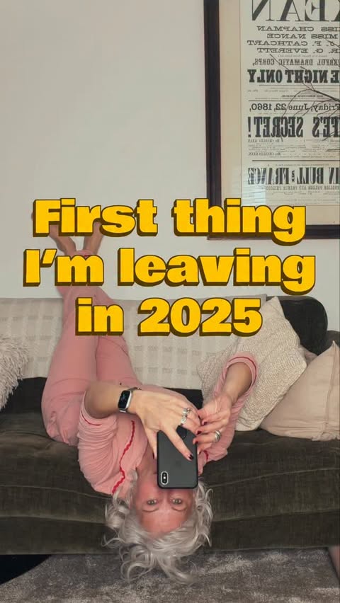 Instagram post by @thesilverkat for CURLSMITH. Caption reads: [...] | What I’m leaving behind in 2025 with....