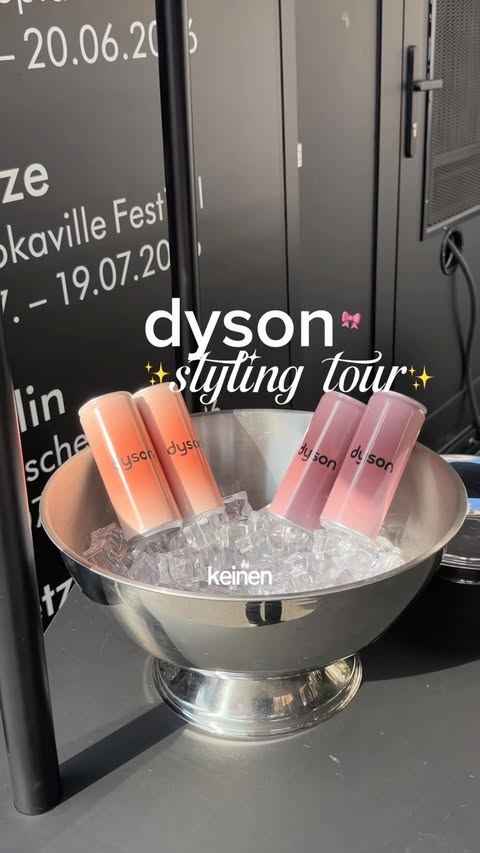 Instagram post by @jennybelly__ for Dyson Deutschland. Caption reads: anzeige Ein GRATIS Event in Wien? Let’s go zum....