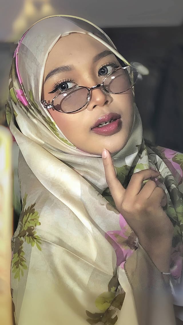 Instagram post by @syafirasiregarrr for BEAUTY Community | UGC Creator. Caption reads: Soft glam make up @beautychannel.id....