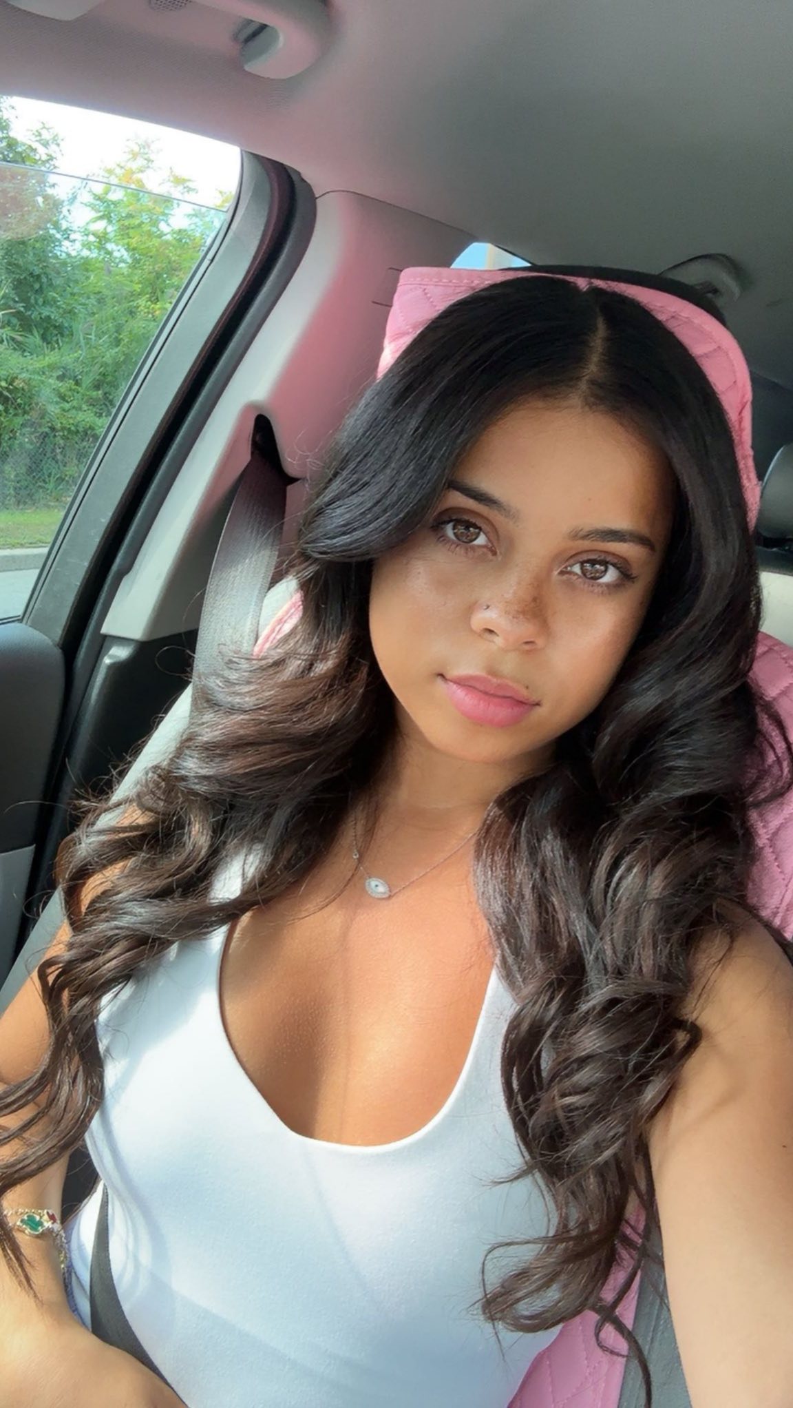 Instagram post by @_princessszee_ for Mayvenn. Caption reads: i got a fresh Dominican blowout + clip-in....