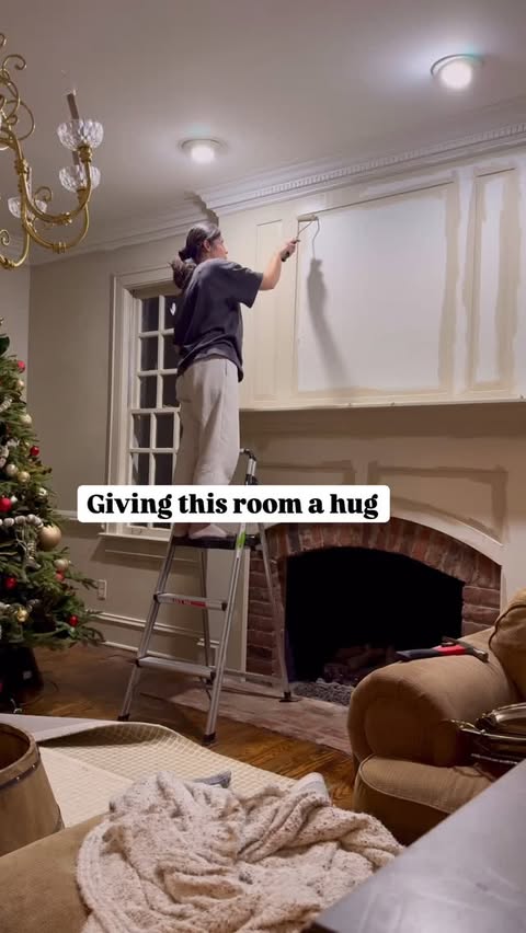 Instagram post by @charlotteshappyhome for Benjamin Moore. Caption reads: I’ve been craving cozy and comfort in this house…....