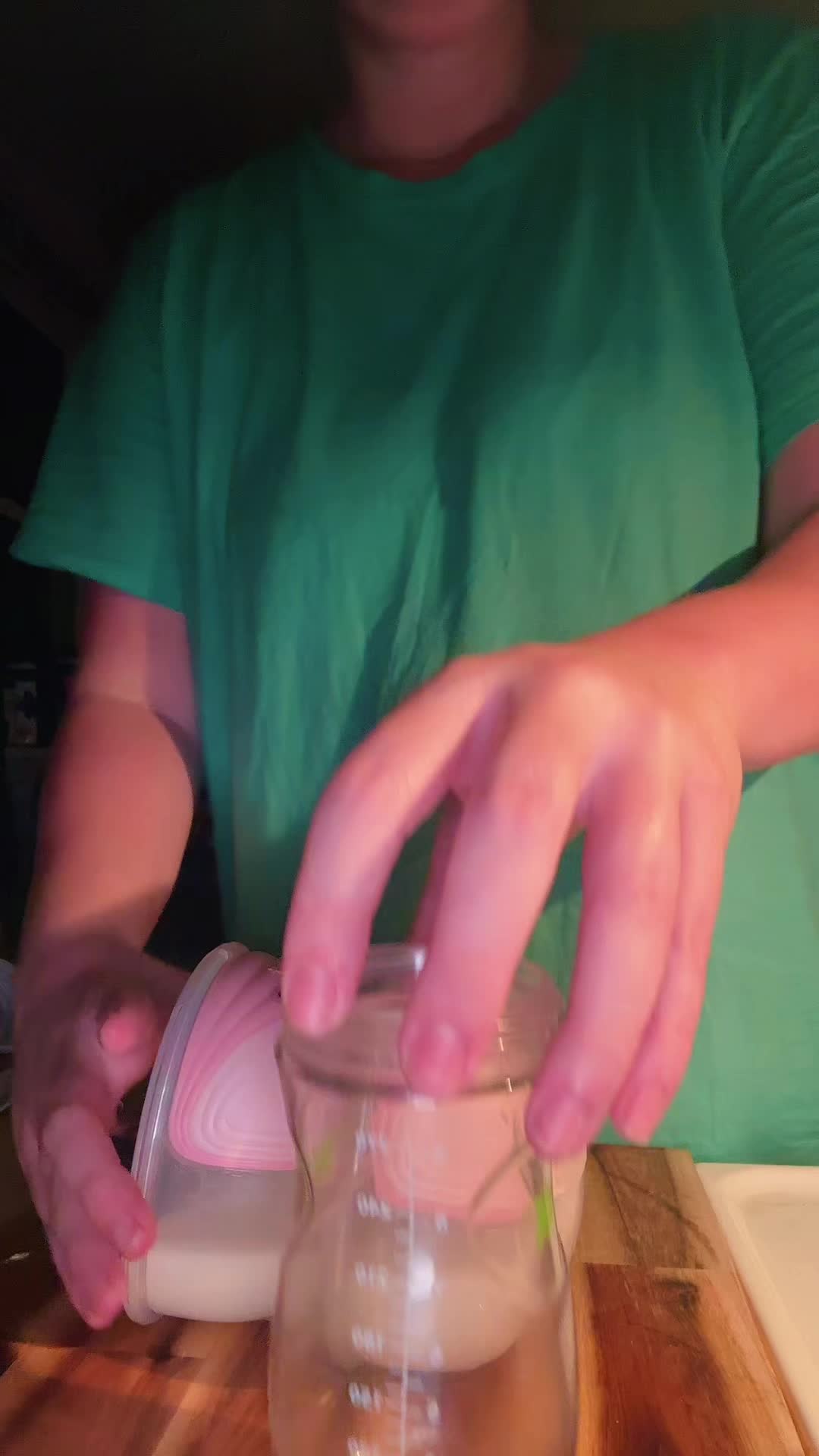 TikTok post by @taylorfojohnson for Mommed. Caption reads: [...] I highly recommend this wearable.....