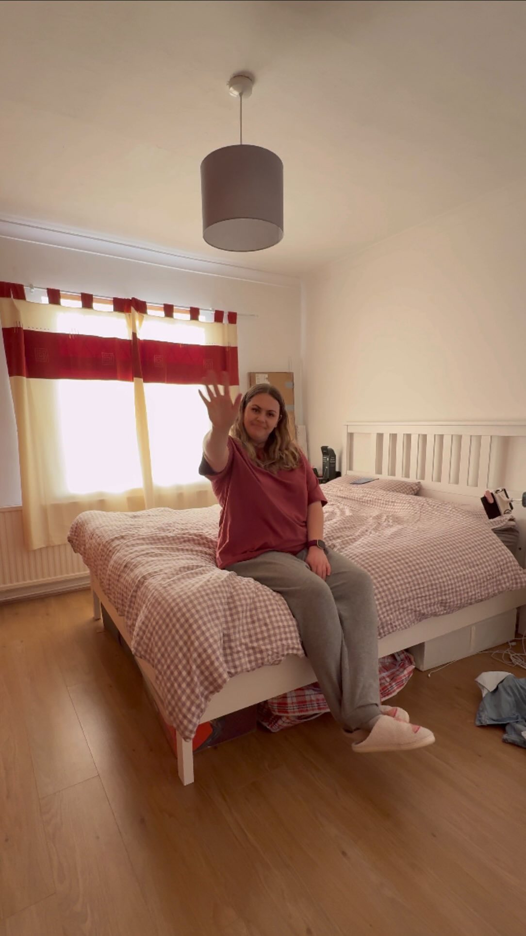 Instagram post by @cleanupwithjo for MOJU Drinks. Caption reads: your sunday cleaning motivation and sharing a few....