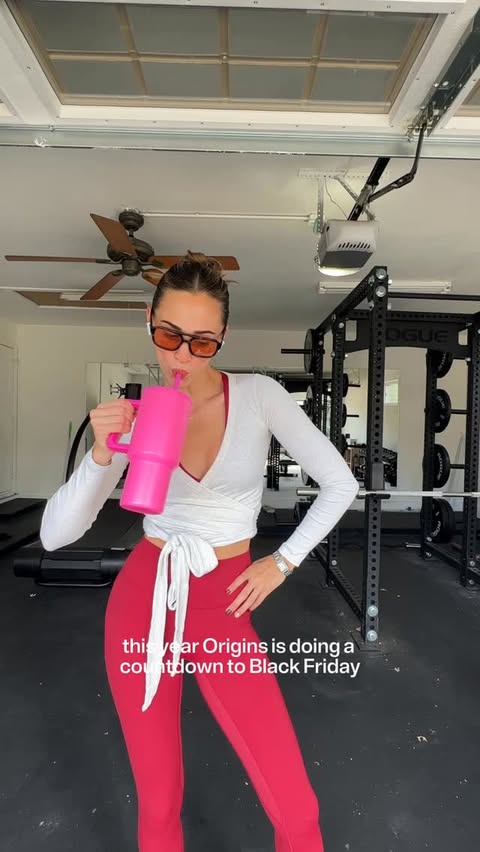 Instagram post by @juliagmonty for Origins. Caption reads: [...] with one of my long-time favorite brands....