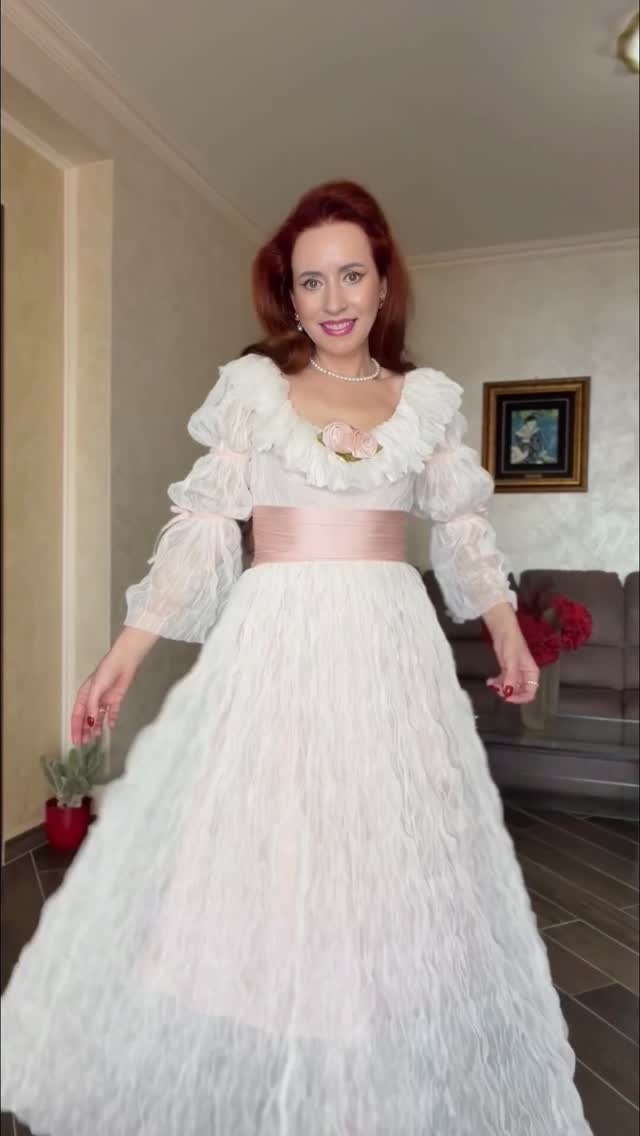 Instagram post by an influencer for Lacemade. Caption reads: [...] from @lacemadeofficial 🎀✨💫 𝙂𝙚𝙩 15%....