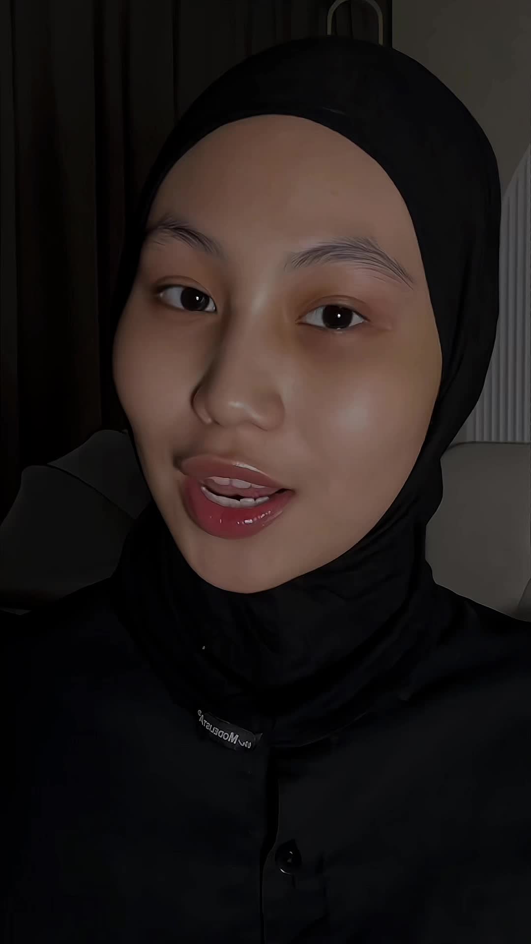 TikTok post by @nadd.nd for DAZZLE ME Malaysia. Caption reads: [...] this INK-VINYL LIP LACQUER 🩶 @DAZZLE ME....