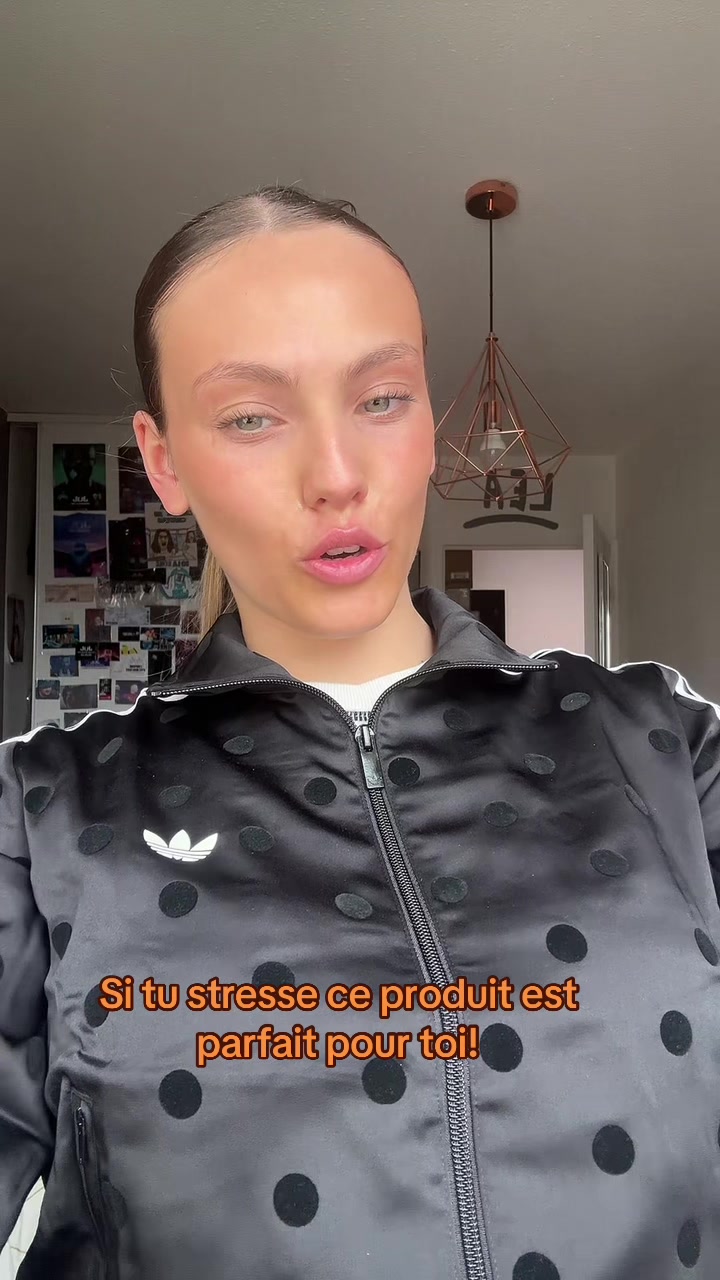 TikTok post by @leaaa_13800 for Naali. Caption reads: #pourtoi #foryou #foryoupage #naali #stresse....