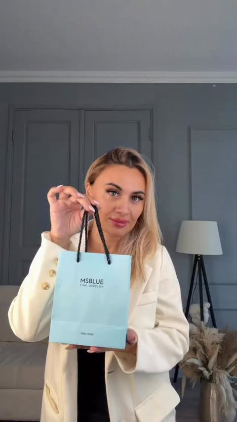 Instagram post by @sofy.zho for MSBLUE. Caption reads: Born for important moments. ✨
Msblue....