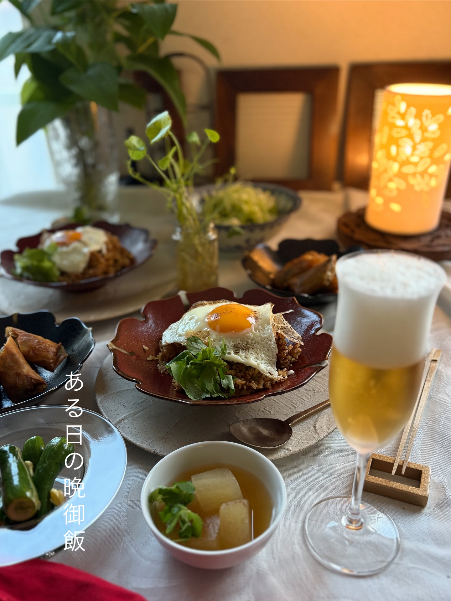 Instagram post by @miyo340 for VICTORIA Design. Caption reads: ある日の晩御飯𓊯𓂂𓂃

ちょっと早めの晩御飯

ガパオライスと春巻きを作った日

いつもの晩御....