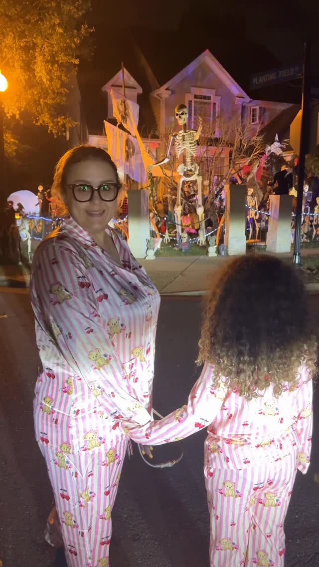 Instagram post by an influencer for Ekouaer Sleepwear. Caption reads: 👻 Trick or treat night with my little one! 🍬 We....