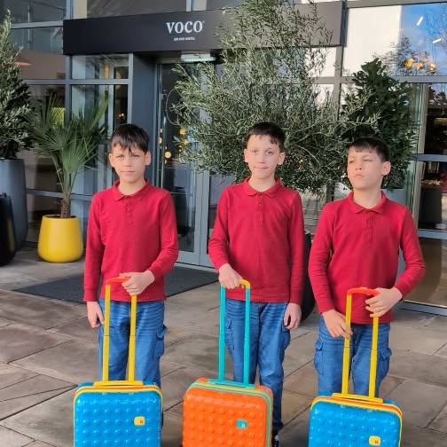 Instagram post by @the_piplets for it Luggage. Caption reads: [...] 
Throw back to @vocowinchester @itluggage @l.