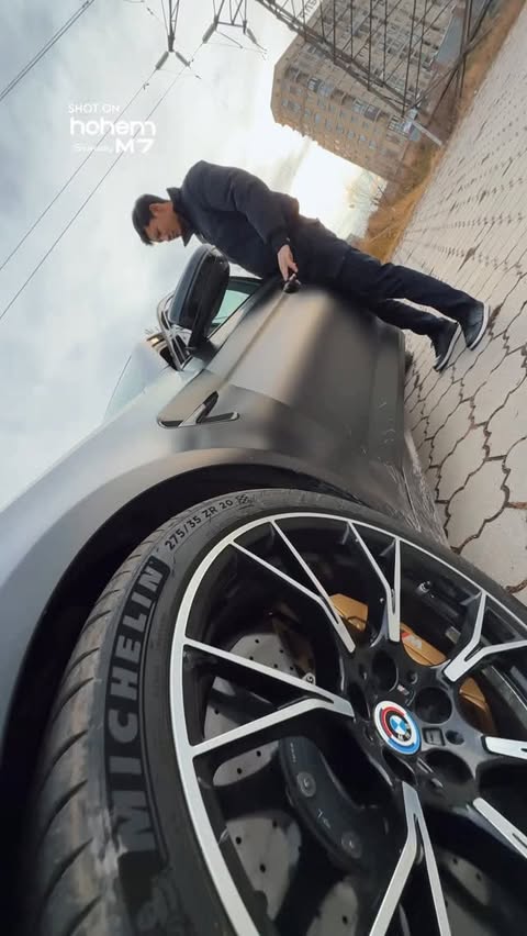 Instagram post by @onethebaha for Hohem. Caption reads: [...] fast and convenient shooting, I used the....