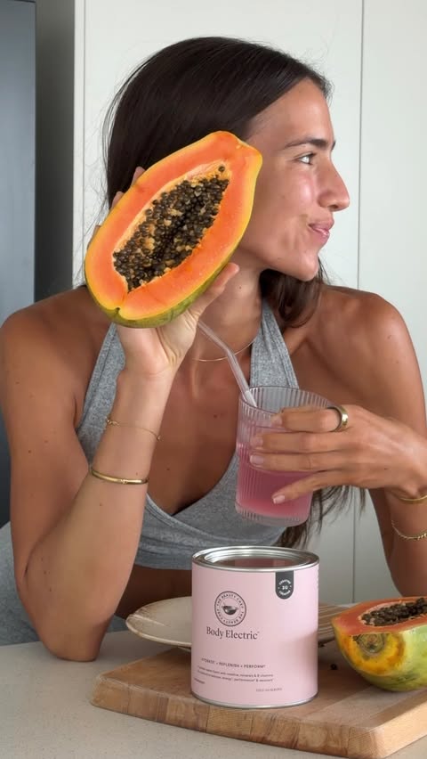 Instagram post by @itsmarianova for The Beauty Chef. Caption reads: [...] replenished and hydrated all in one....