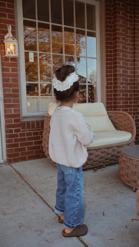 Instagram post by @biancaxhenderson for Famous Footwear. Caption reads: @famousfootwear is officially our go-to for the....