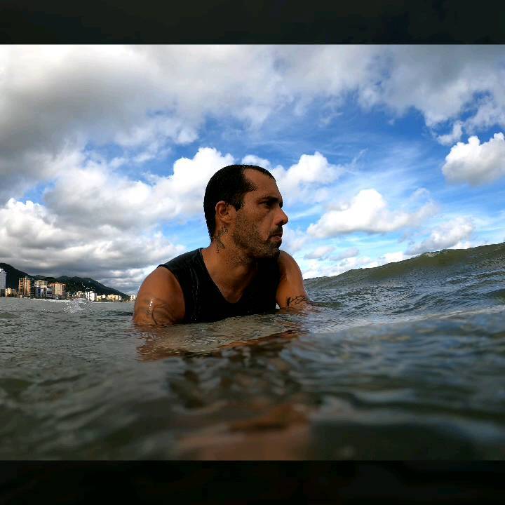 Instagram post by @marcos_tarquinio for Freestyle Watches. Caption reads: Surf Freely.... #gopro #goprobr #surfing #publi.