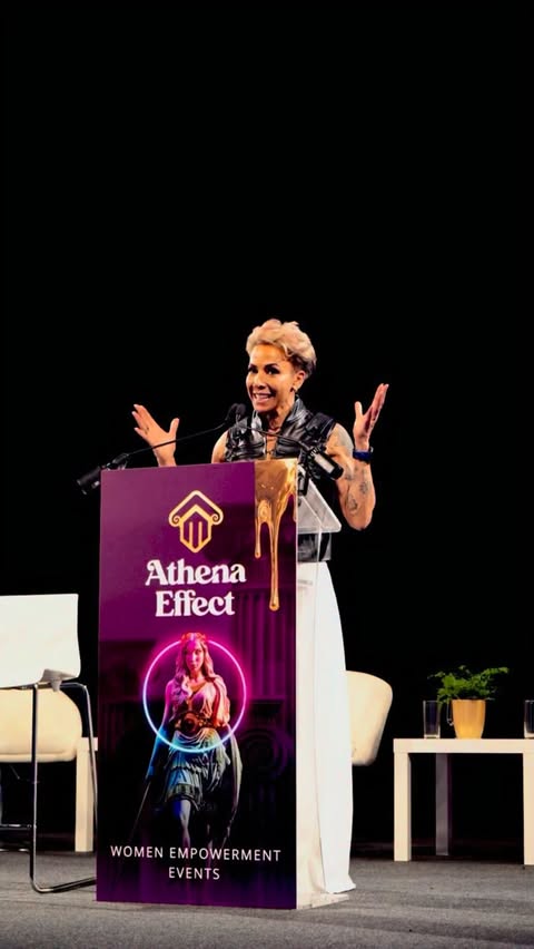 Instagram post by @damekellyholmes for HSBC. Caption reads: [...] day so speaking and electric. 💫 💜 To....