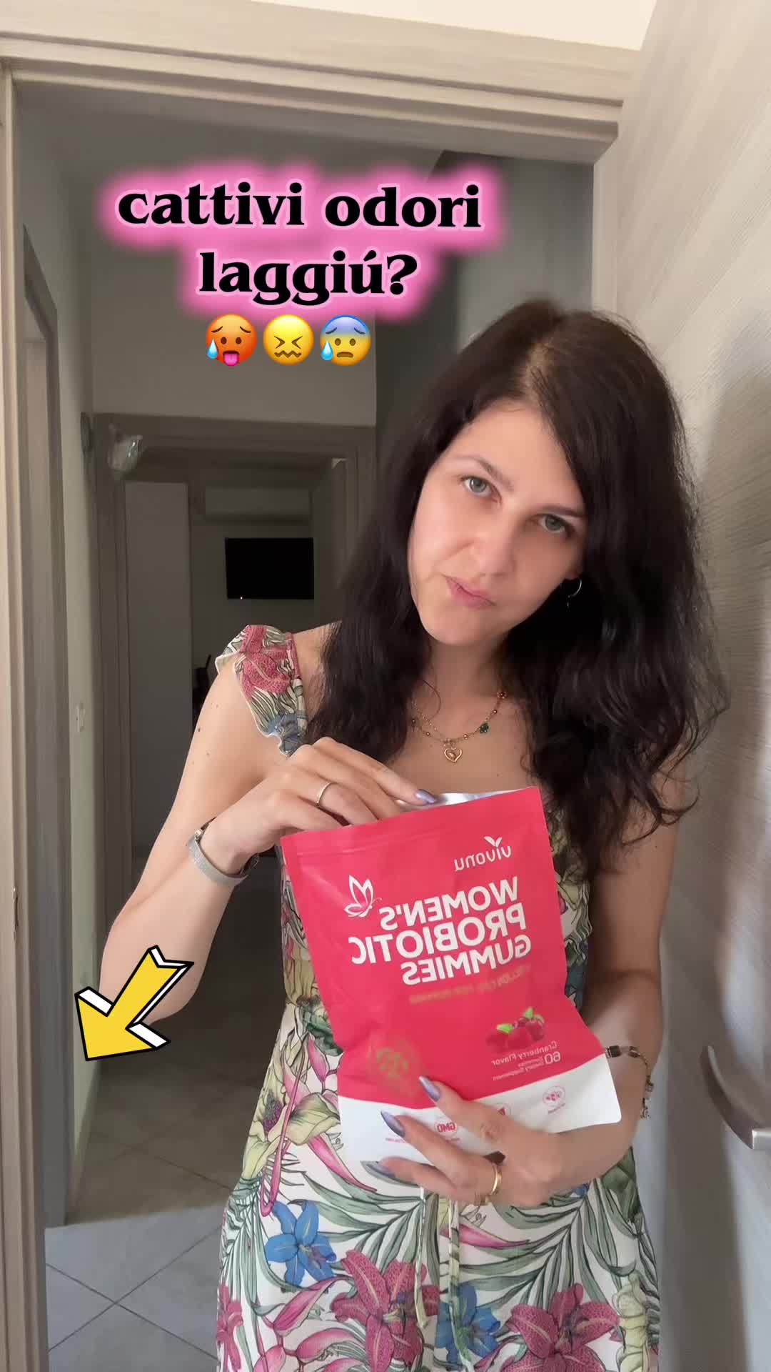 TikTok post by @giadadugaria841 for Vivonu. Caption reads: @VivoNu #lactobacillus #puzza #candida #donna....
