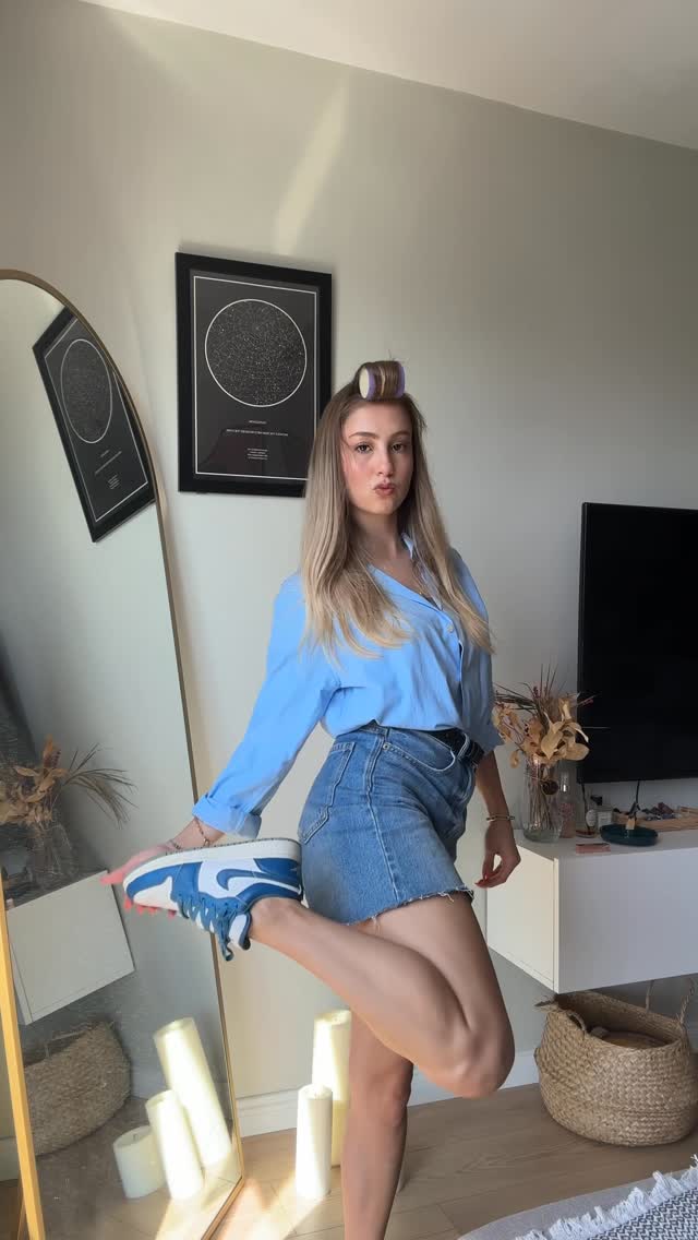 Instagram post by @duyguekm for theBalm. Caption reads: Bugün ofiste değil sahadayız🤓
Beraber....