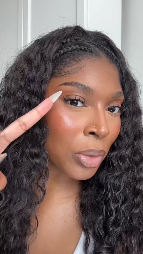 Instagram post by @kamillegregory for Benefit Cosmetics. Caption reads: [...] glazed skin but glazed BROWS!!?....