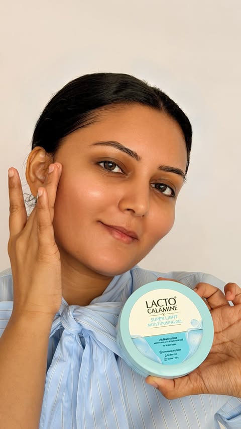 Instagram post by @themanaligandhi for Lacto Calamine. Caption reads: Oily skin hai toh sirf @lactocalamineindia 🩵✨....