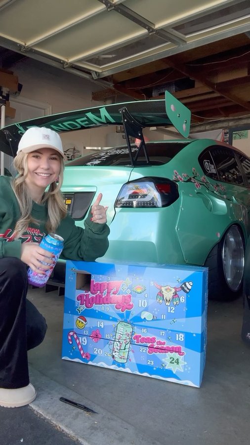 Instagram post by @rachelle.wolf for AriZona Iced Tea. Caption reads: Kicking off December with the @drinkarizona advent....