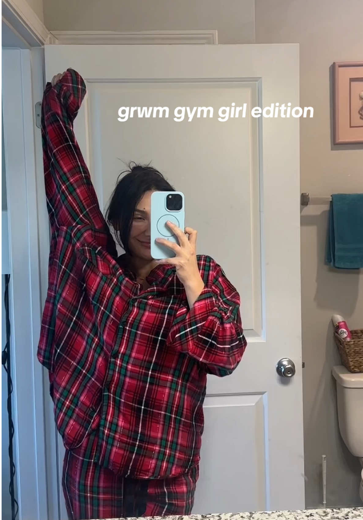 TikTok post by @roseenisor for Pharmaceris. Caption reads: [...] #gymtok #gymgirls @Lancôme @Vichy....