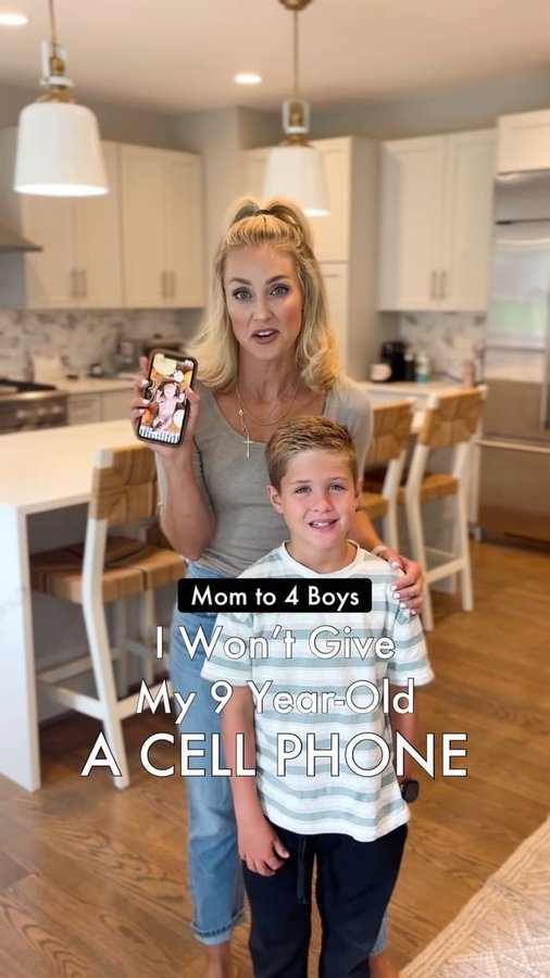 Instagram post by @brookeraybould for Fitbit. Caption reads: [...] “ACE”... ... to get the link AND $30 off....