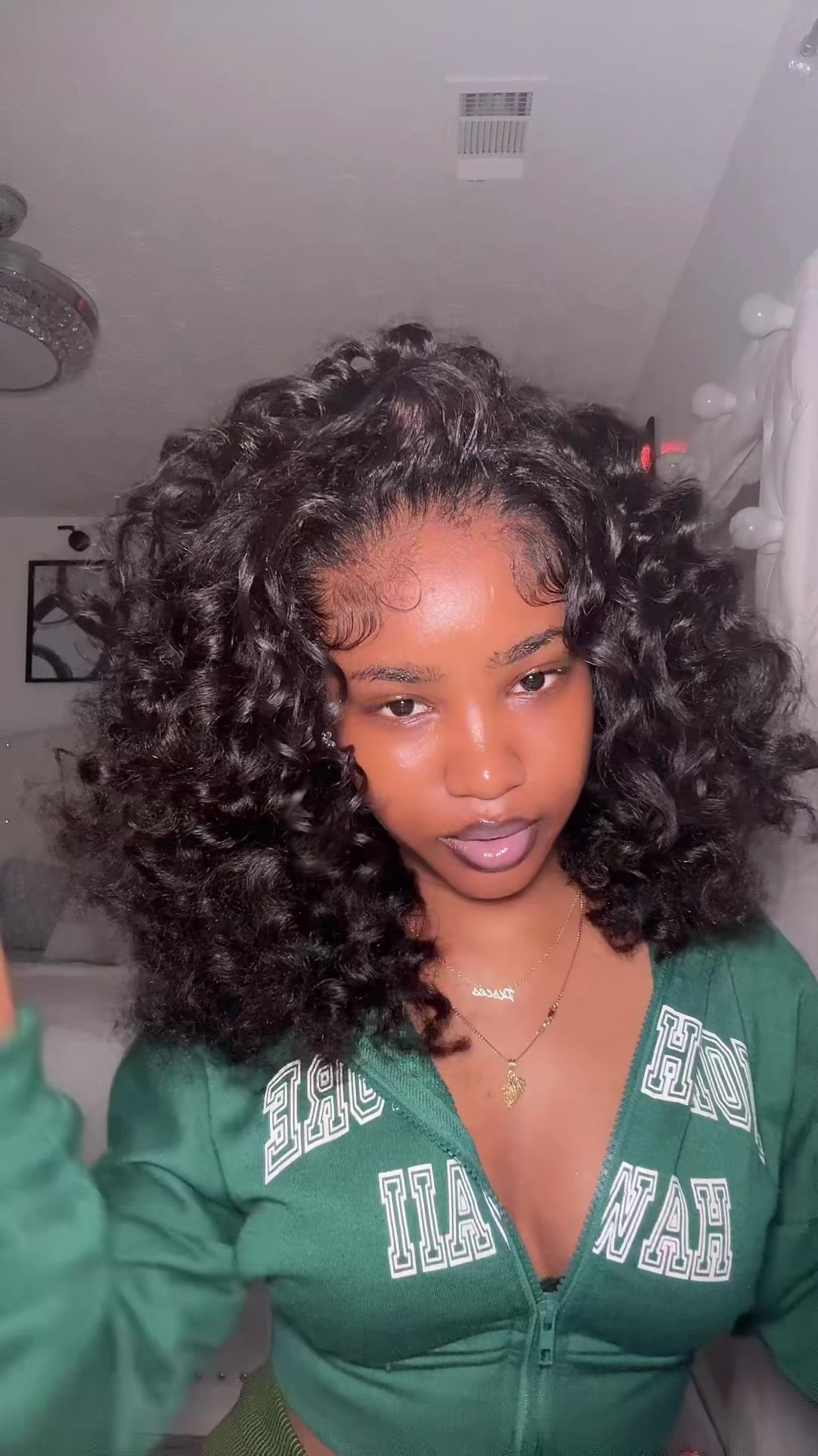 TikTok post by @shaniakamoy for OQHAIR. Caption reads: It’s half wig SEASON.. go get you one! ☺️ (Details....