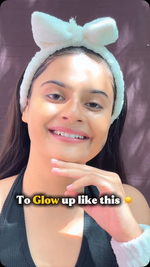 Instagram post by @poornimasharma._21 for Molecular Company. Caption reads: @molecularcompany ❤️ Comment for link 🔗.