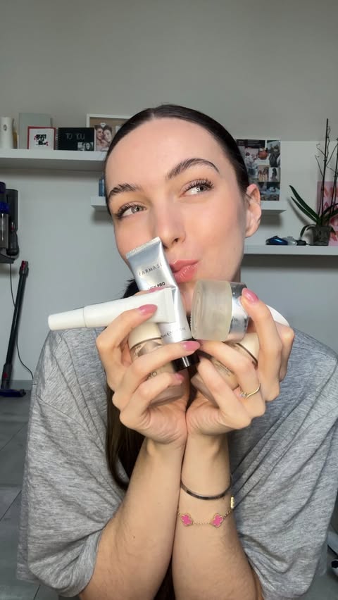 Instagram post by @labudova.michaela for Farmasi. Caption reads: just getting ready with @farmasi_sk ✨ [...].