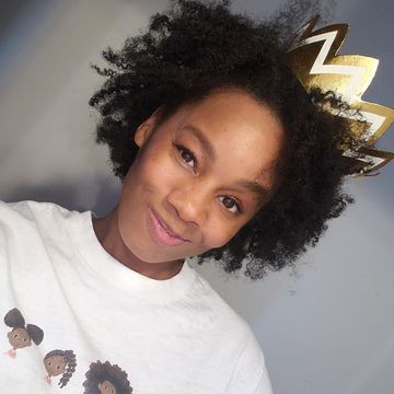 Instagram post by @anikaaroundtheworld for Carol's Daughter. Caption reads: Today is #NationalCurlCrushDay & as I reflect on....
