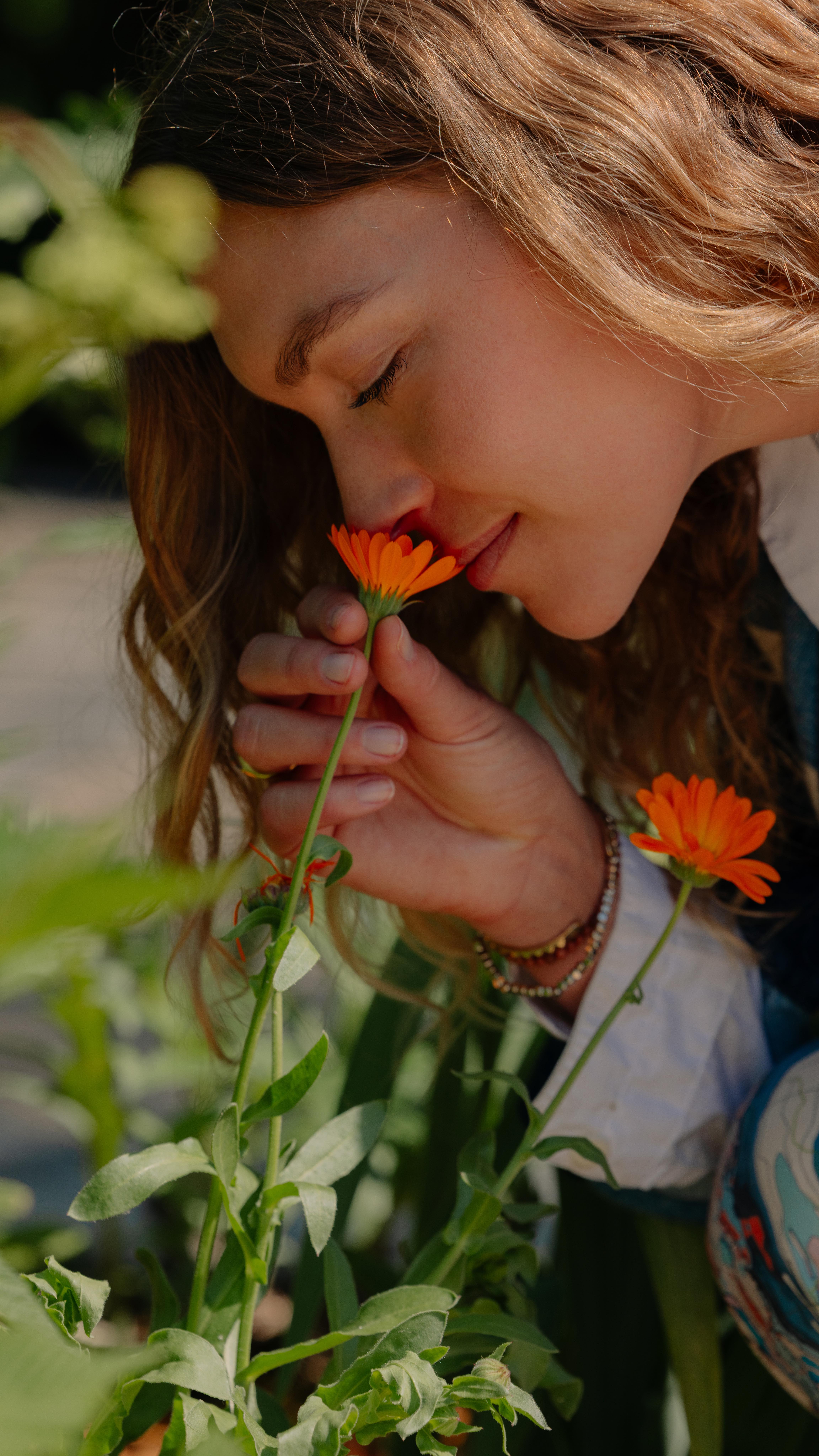 Instagram post by @arizona_muse for Davines. Caption reads: Plants have the power, but they gain their power....
