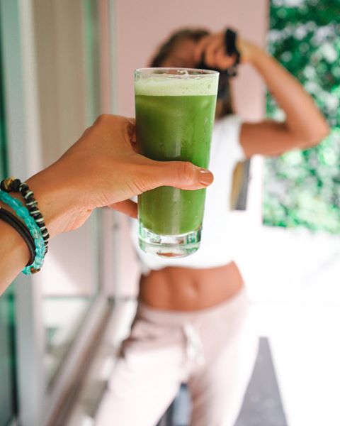 Instagram post by @carolinedeisler for Vivo Life. Caption reads: Morning Matcha🌱🌸 from @vivolife 
WHY I DRINK....