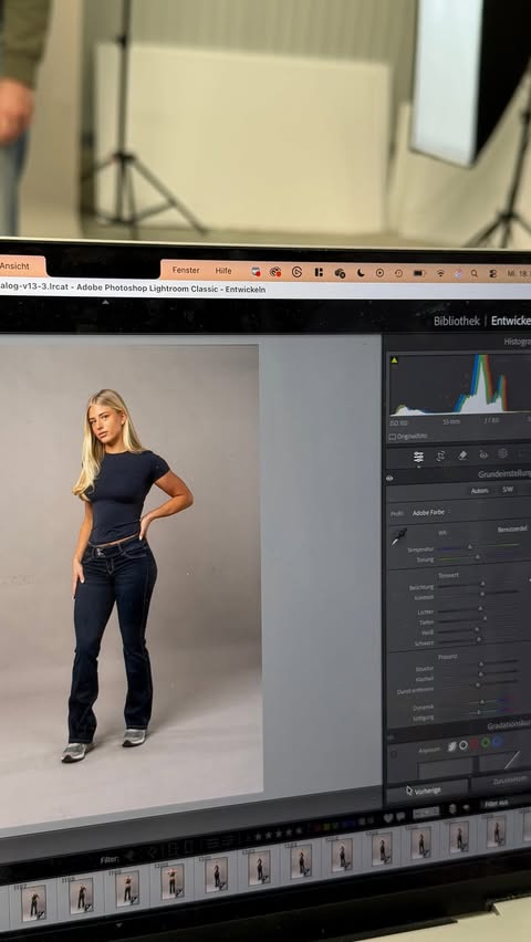 Instagram post by @elliemaackk for FITJEANS. Caption reads: [...] actually comfy and fit perfectly is....