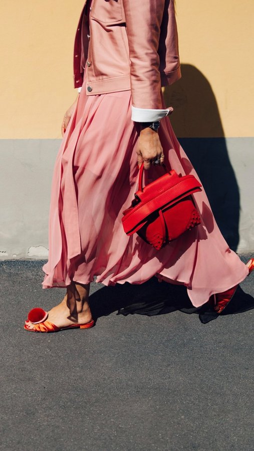 Instagram post by @tianykirilove for Pink Gellac. Caption reads: Prepping for my Galentine’d date with you and....