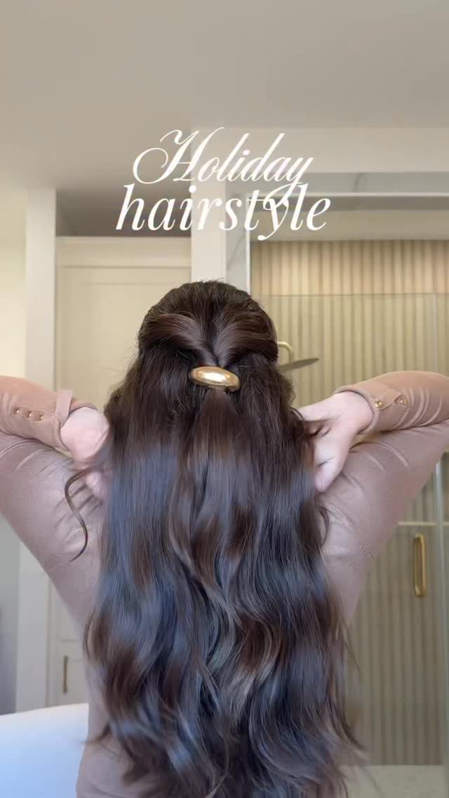 Instagram post by @mariavillarreall for Living Proof. Caption reads: Sleighing the holiday hair with the softest, most....