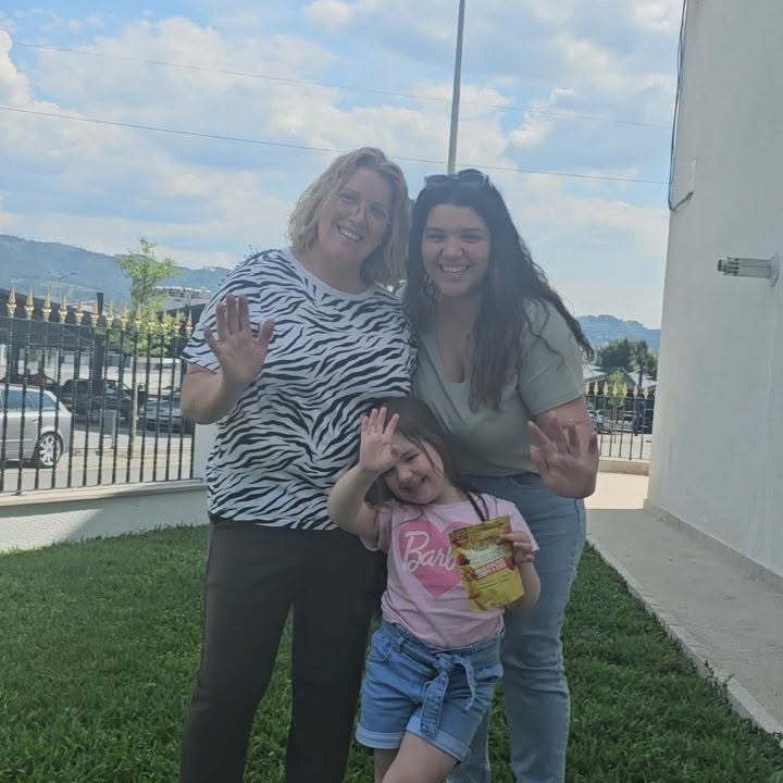 Instagram post by @tania_dsousa for Vegums. Caption reads: [...] one daily ritual – loving our @vegums even....