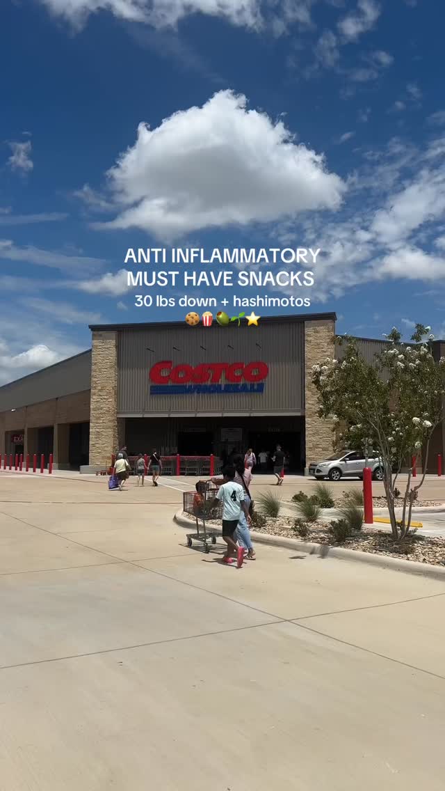 Instagram post by @ninablifestyle for FIGS. Caption reads: From one snacker to another, trust me on these!....