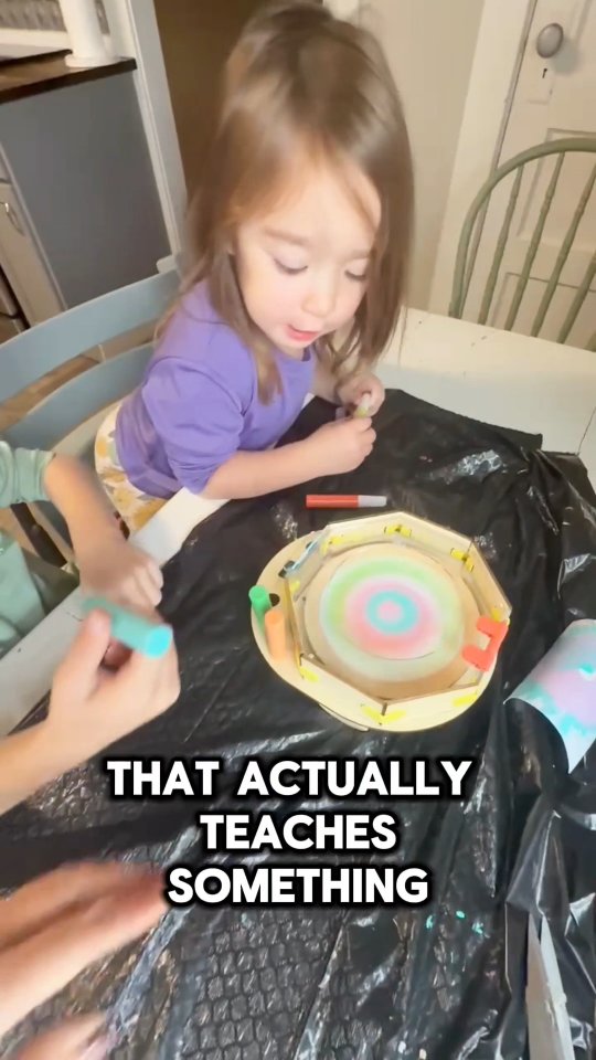 Instagram post by @mamapsychologists for KiwiCo. Caption reads: The kind of gift that keeps them busy and lights....